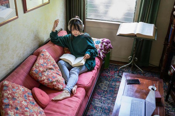 Is reading always better for your brain than listening to audiobooks?